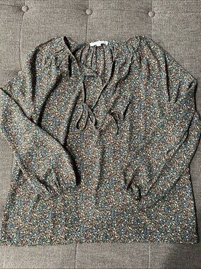 fun 2 fun Green Multi Floral Tie-Neck Long Sleeve Blouse
